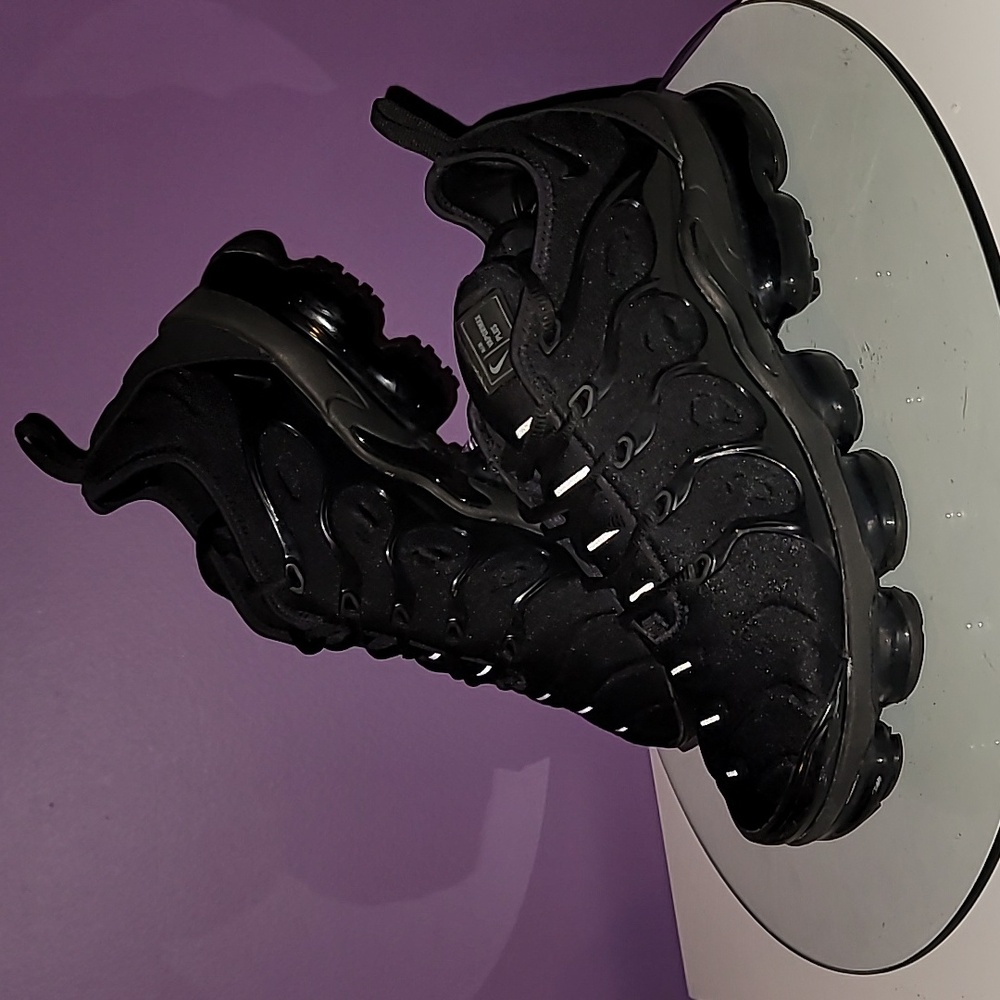 Nike Black VaporMax Plus Sz: 8.5 - Picture 5 of 13